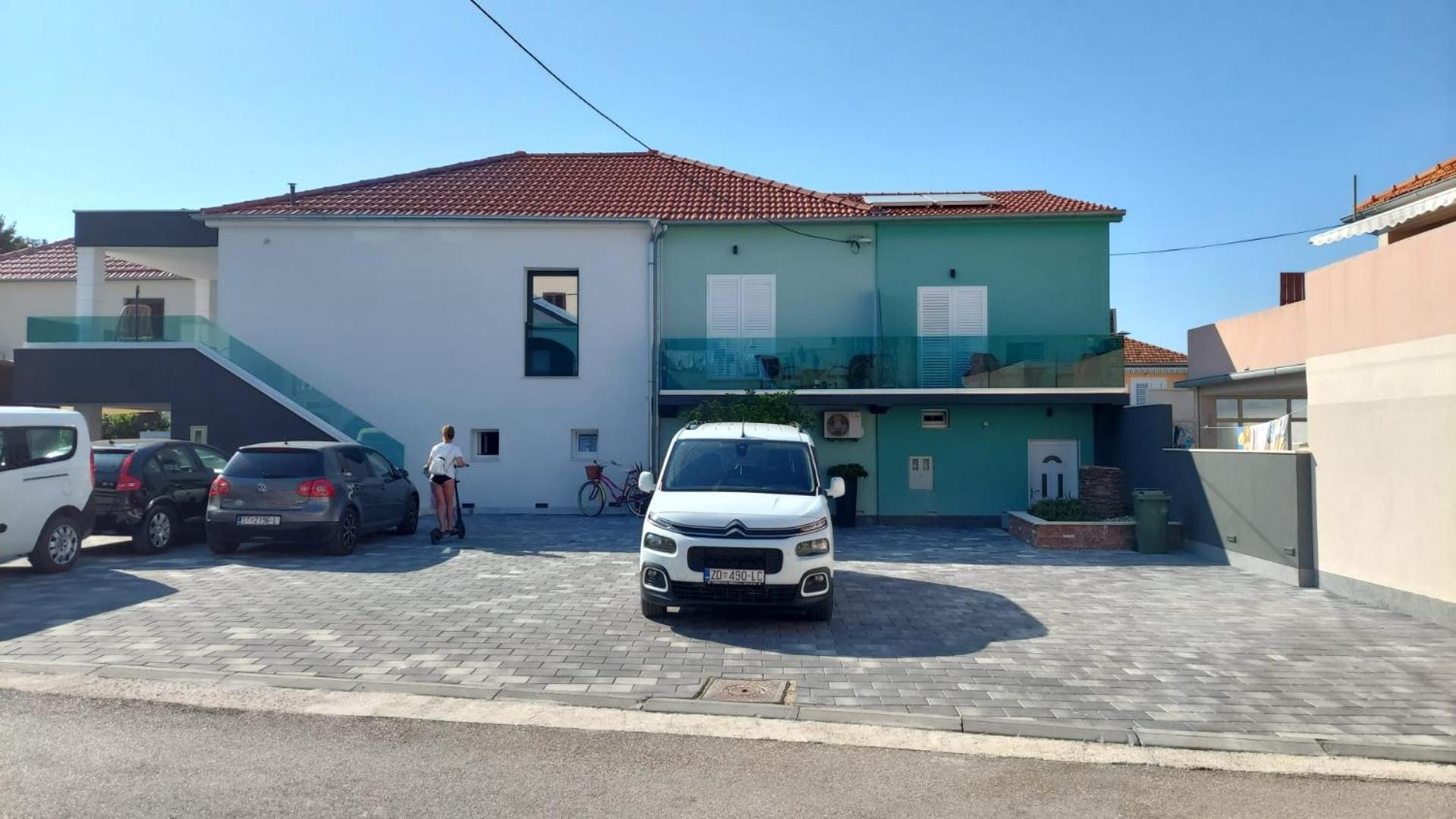 Готель Sea La Vie Holiday House Бибинє Екстер'єр фото