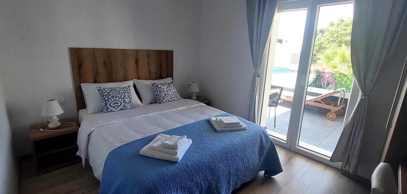 Готель Sea La Vie Holiday House Бибинє Екстер'єр фото